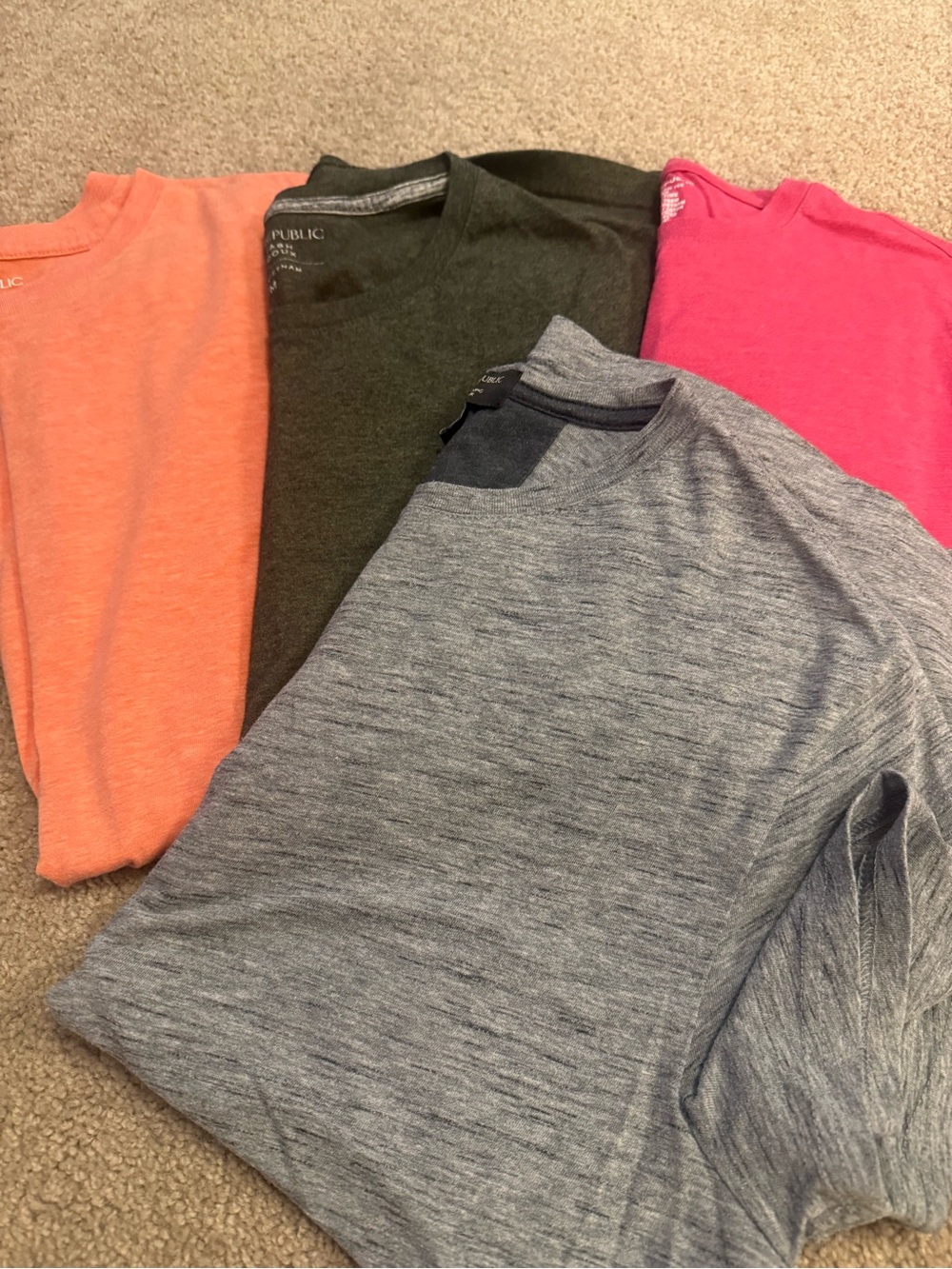 4 Banana Republic T-Shirts